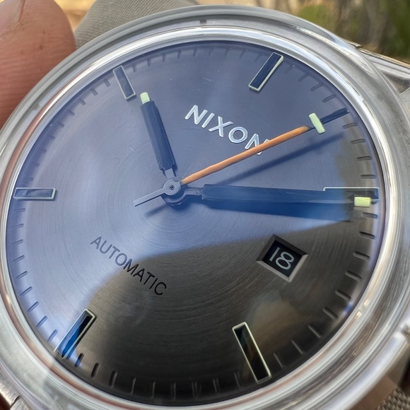 Nixon 5th Element automatic watch - Picture 5 of 5